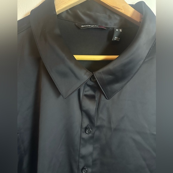 Marca: Isaacmizrahilive, blusa plus, color negro, talla26W - Picture 11 of 12